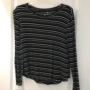 American Eagle long sleeve